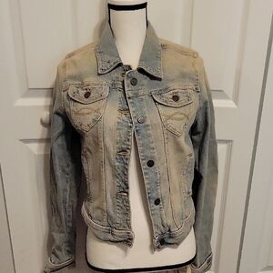Abercrombie & Fitch Blue Jean Jacket Classic Cropped Style
